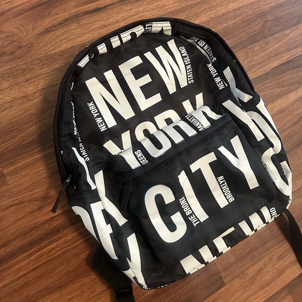 Robin Ruth “New York City” Backpack - Picture 11 of 15